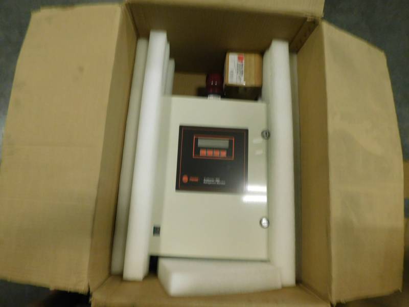 lot 1621 image: Trane TruSense Mg Refigerant Monitor New In Box