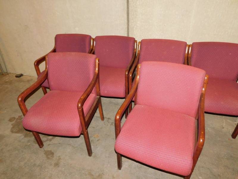 lot 1627 image: Lot of Conference Room Chairs