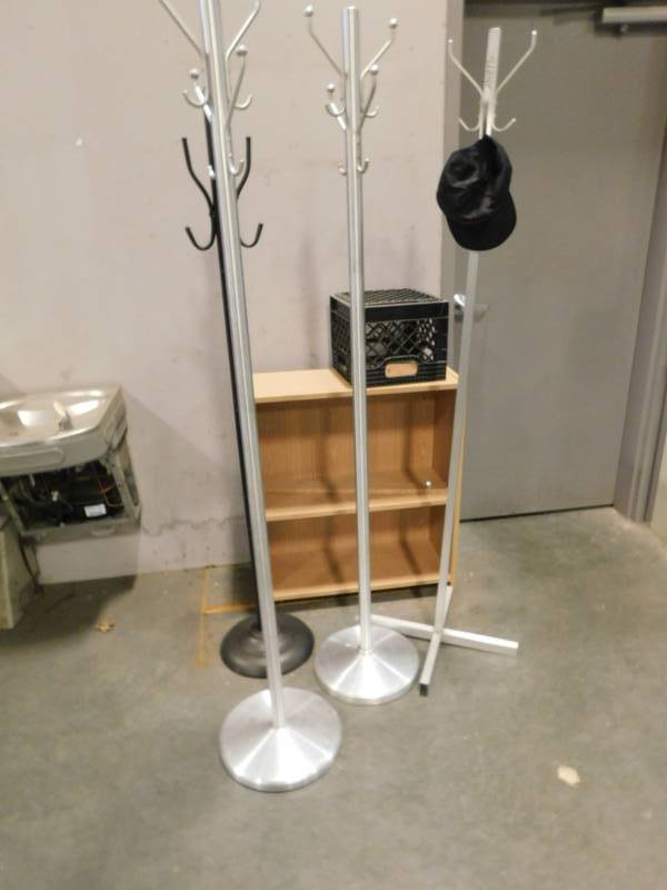 lot 1638 image: Lot of Coat Racks and Book Shelf