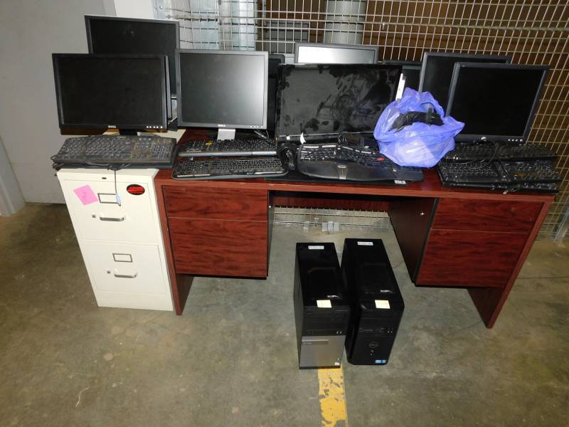 lot 1639 image: Lot of Computer Moniters and Computers With Desk and File Cabinet Was using for business