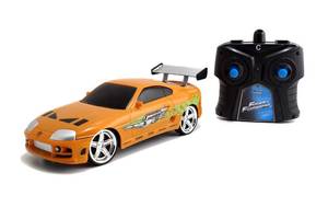 lot 9851 image: Jada Toys - Fast and Furious 124 Radio Control, Brians Toyota Supra