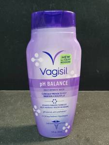 lot 10191 image: Vagisil pH Balanced Daily Intimate Feminine Wash for Women - 12 fl oz