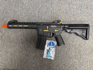 lot 10011 image: Lancer Tactical Airsoft Gun