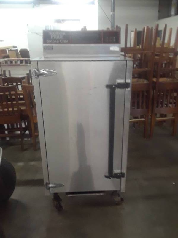 lot 1647 image: Southern Pride Smoke Chef Electric Digital Smoker Sc-200-sm