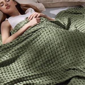 lot 1334 image: Bedsure Cooling Cotton Waffle King Size Blanket - Lightweight Breathable Blanket of Rayon Derived from Bamboo for Hot Sleepers, Luxury Throws for Bed, Couch and Sofa, Green, 104x90 Inches
