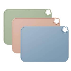 lot 6008 image: Cutebe Silicone Placemat for Toddles Kids Non-Slip Reusable Portable Kids Placemats for Dinning Table Heat Resistant Placemats, Baby Placemat Stain Resistant Silicone Mat for Dining Table 3 Pack
