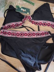 lot 10138 image: BMJL Size M Two Piece Bikini