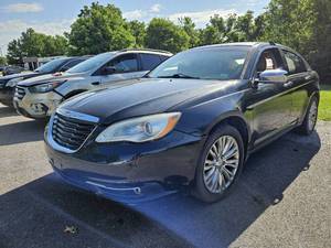 lot 2034 image: 2011 Chrysler 200 Sedan  NAVY BLUE
