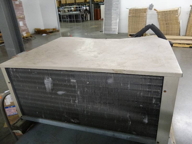 lot 6480 image: BOHN Walk In Cooler CompressorCondenser And Evaporator System&nbspHeatcraft Model # ADT090AJ (Evaporator).