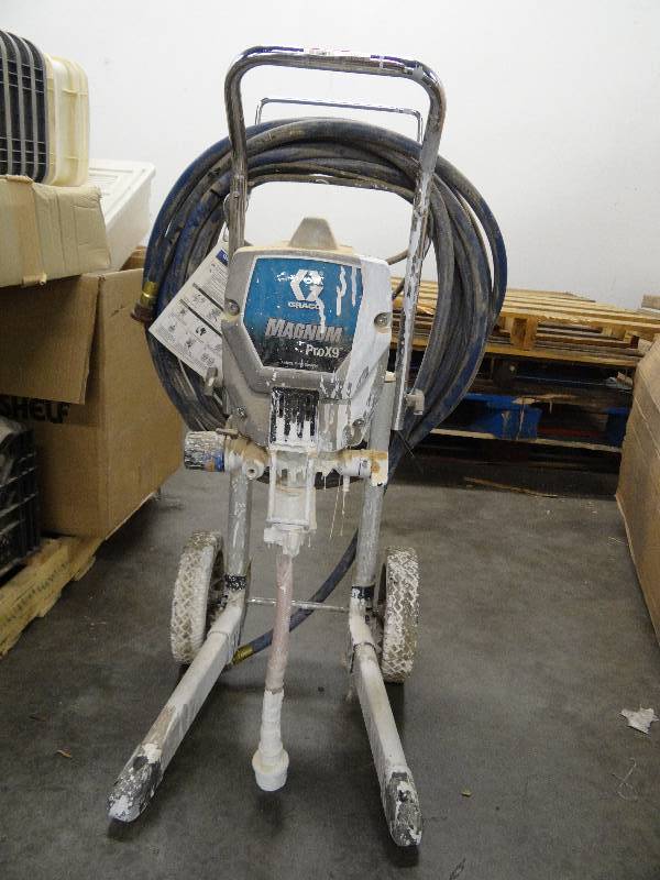lot 2464 image: Magnum Pro X9 Airless Paint Sprayer