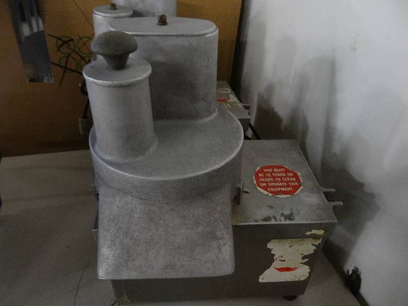 lot 4082 image: Robo Cup Food Processor Model # MV 80