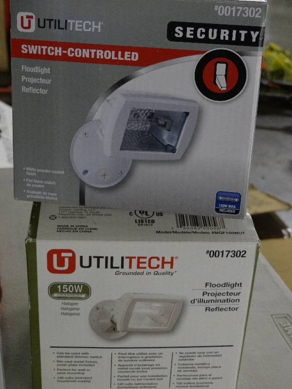 lot 4100 image: Security Switch-Controlled, Floodlight,2 (2) Light Utility Wrap