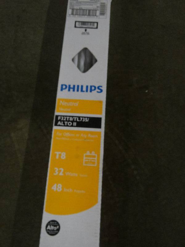 lot 4103 image: Lot of (6) Philips T8 Bulbs