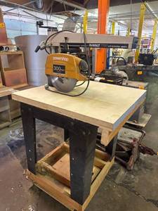 lot 737 image: DeWalt contractor 7790 radial arm saw 12inch
