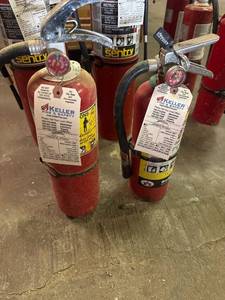 lot 748 image: Two commercial fire extinguishers full