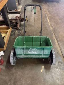 lot 750 image: Lawn seats spreader