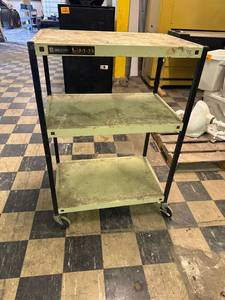 lot 766 image: Cart on wheels