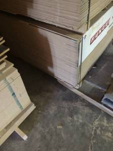 lot 972 image: four foot by 8 foot 14 inch MDA BID IS PER A SHEET For Example 100 sheets in a lot your bid will be 100 x your bid