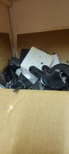 lot 3094 image: box of miscellaneous