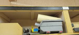 lot 3110 image: content on shelf