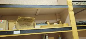 lot 3131 image: contents of shelf