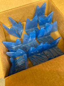 lot 7144 image: Box of 10 gun holders small
