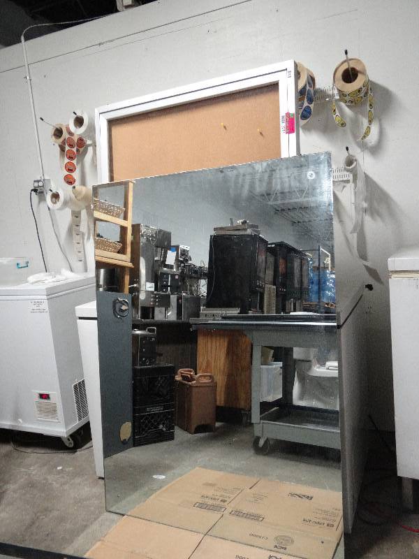 lot 2223 image: Lot of 3 Mirrors