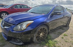 lot 13207 image: 2012 Nissan Altima, BLUE