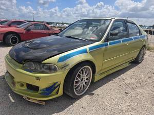 lot 13238 image: 1993 Honda Civic, GREEN