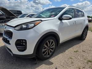 lot 13229 image: 2018 Kia Sportage, WHITE