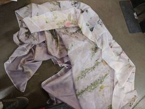 lot 2222 image: Flower wedding backdrop 9ftX6ft