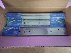 lot 9075 image: 12 Inch Drawer Slides (3) Silver