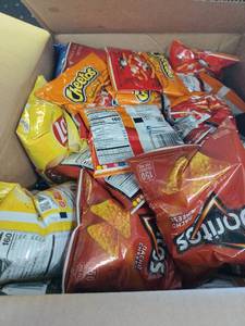 lot 9103 image: Lays Snack Box (BB Apr. 2025)