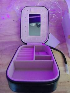 lot 10215 image: Ouifdem Travel Jewelry Box, Black