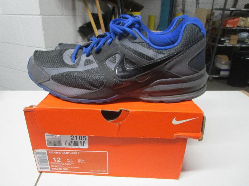 lot 2105 image: Size 12 Nike Air Max