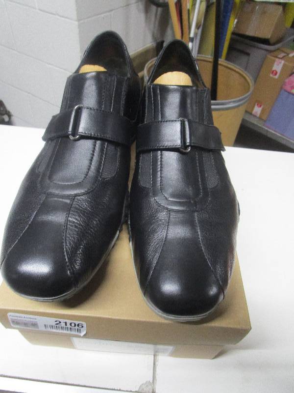 lot 2106 image: Size 12 Cole Haan Old Dudes Shoes