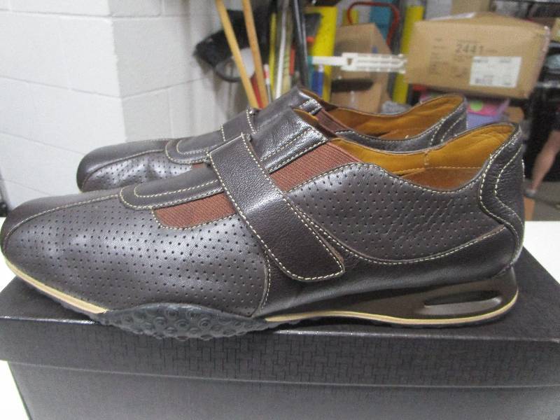 lot 2108 image: Size 11.5 Cole Haan Old Dudes Shoes