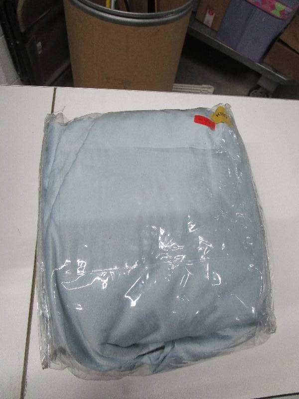 lot 2111 image: King Size Sheet Set