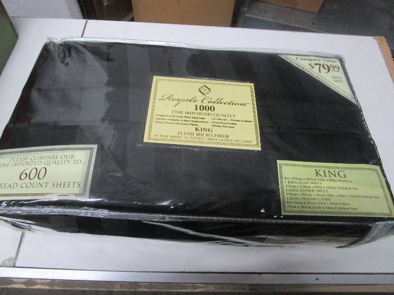 lot 2115 image: Royale Collection 600 Thread Count Sheet Set King