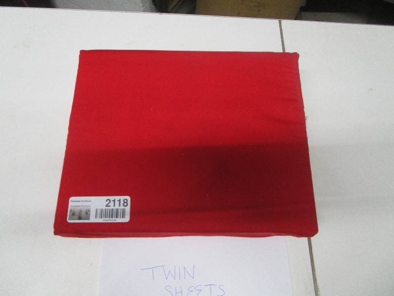 lot 2118 image: Twin Sheet Set