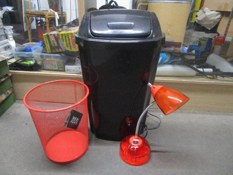 lot 2142 image: Trash Cans and Lamp