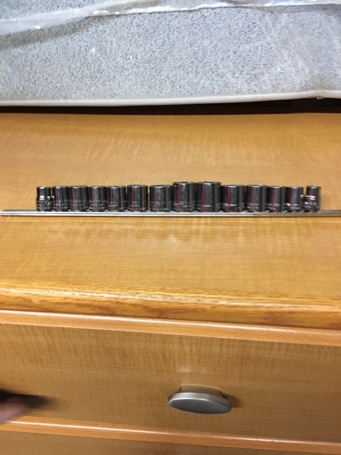 lot 2083 image: Craftsman Socket Set