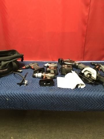 lot 2079 image: Craftsman Cordless Tool Lot