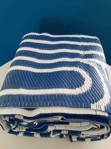 lot 14258 image: Blue and white Outdoor Waterproof Durable Rug,Outdoor Deck Rug