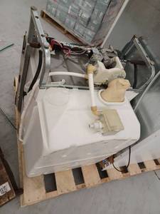 lot 10319 image: GE Nautilus Built-In Dishwasher, Black