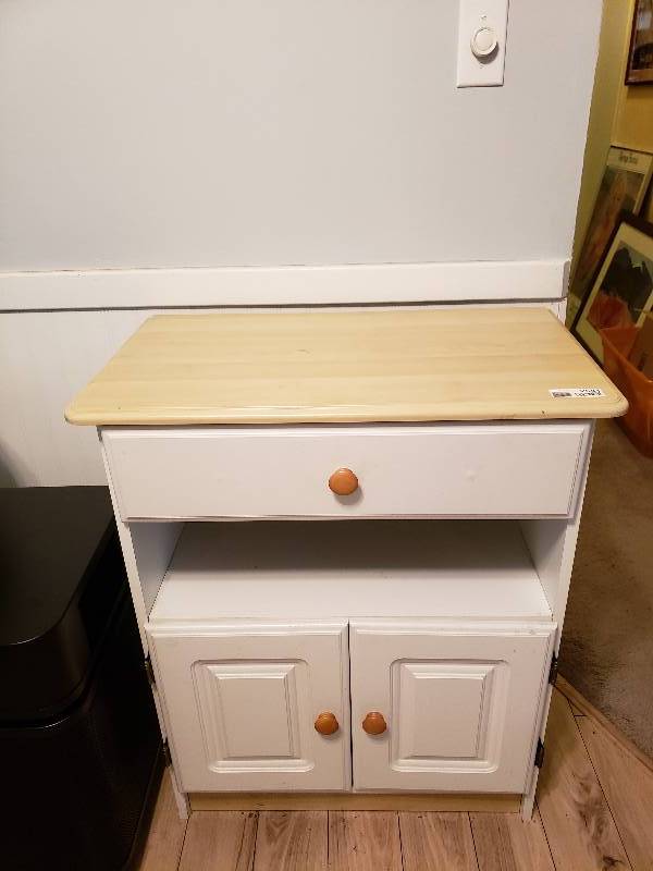 lot 2544 image: Microwave Cart with Blonde Top Finish