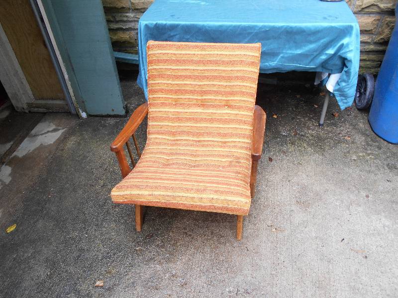 lot 8102 image: Orange Chair
