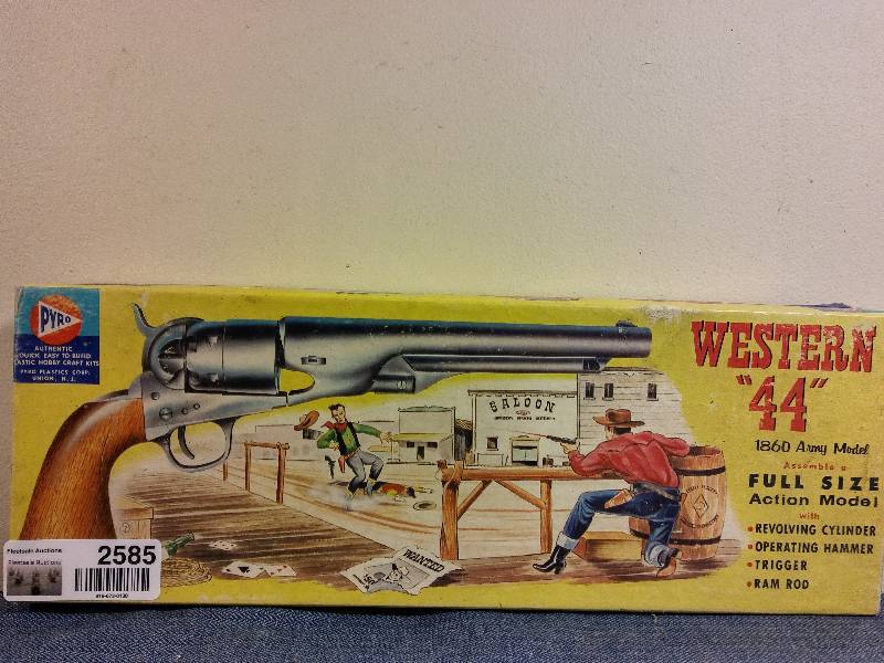 lot 2585 image: PYRO WESTERN 44