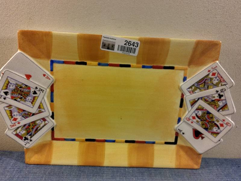 lot 2643 image: HARRAHS CASINO SERVING PLATE