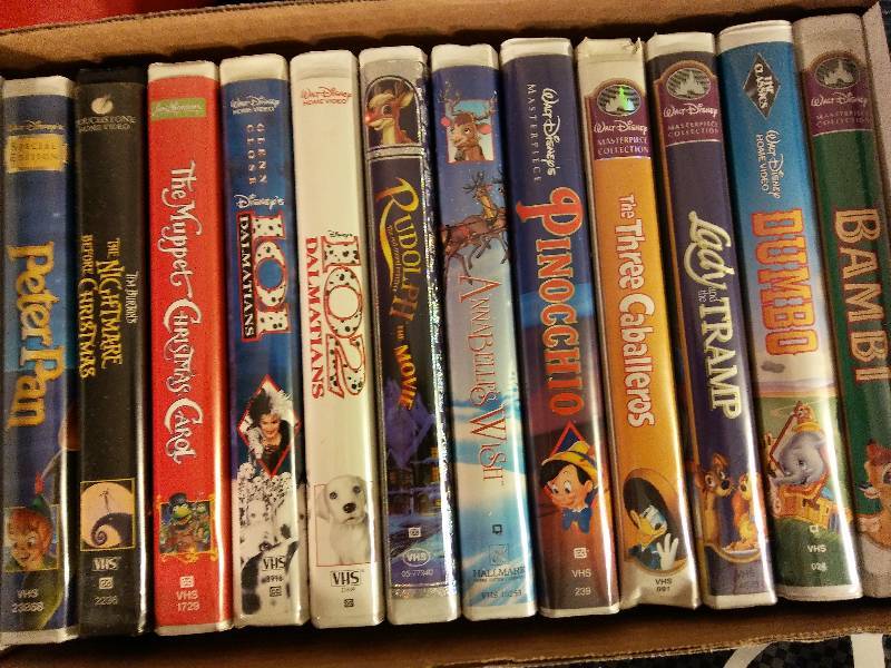 lot 2669 image: VHSDisney Classics Fun Family Night